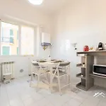 8m| 2br| Parking By Tilo Genova
