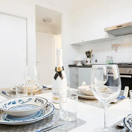 Appartement 8m| 2br| Parking By Tilo Genua