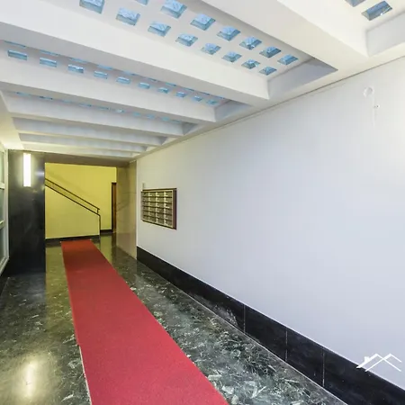 8m| 2br| Parking By Tilo